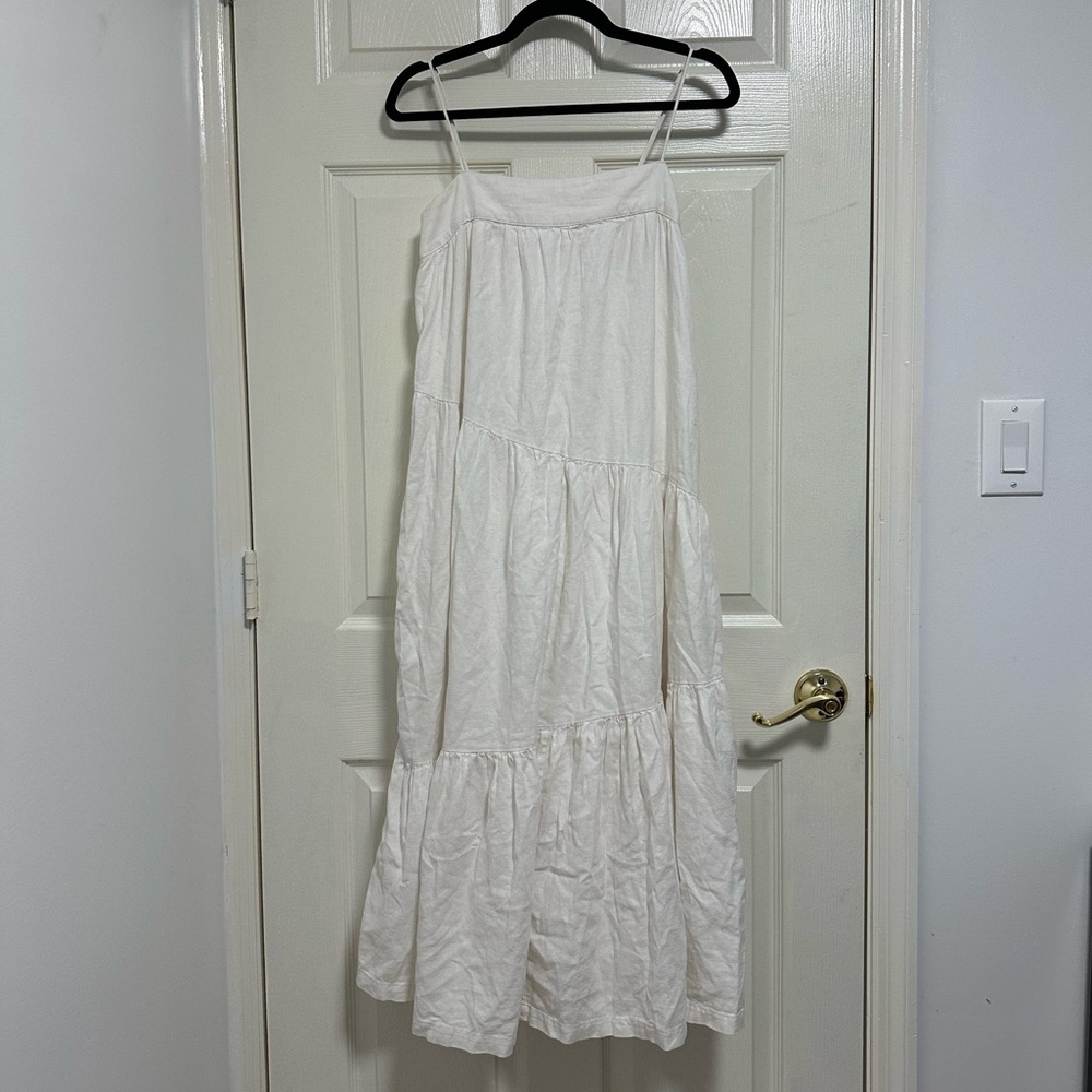 Abercrombie & Fitch White Maxi Dress